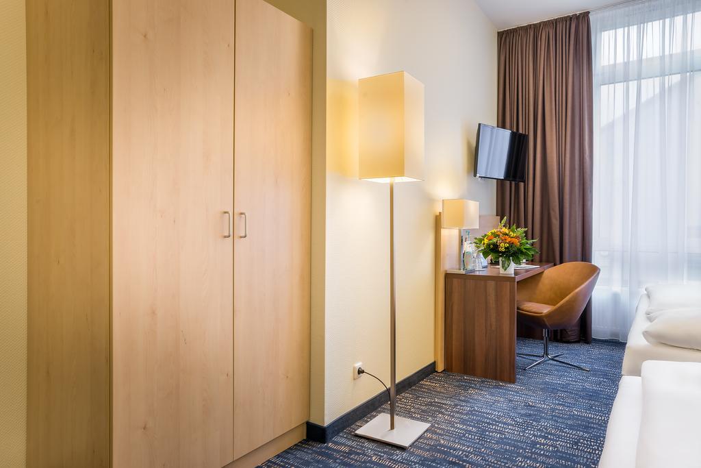 Hotel Mariella Cologne Exterior photo