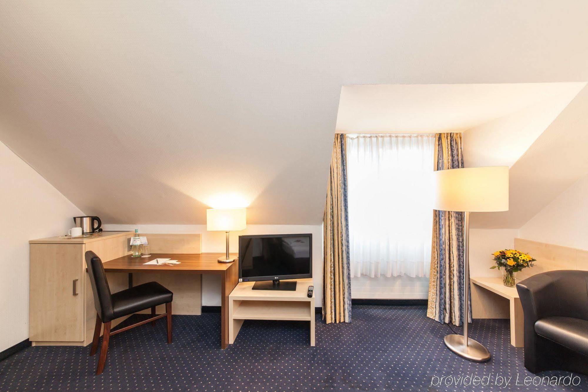 Hotel Mariella Cologne Exterior photo